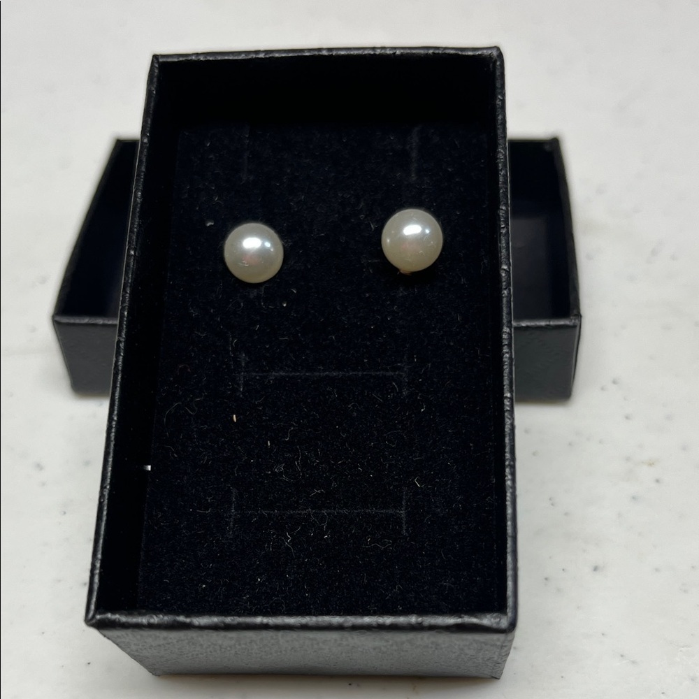Elegant White Faux  Pearl Stud Earrings